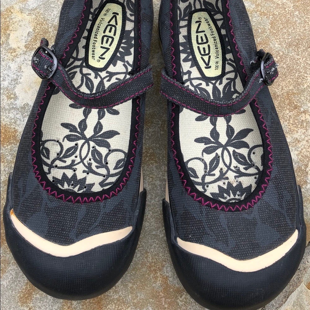 Keen US Size 5 Mary Jane Flats